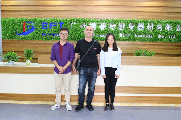 中國健身器材出口到科索沃